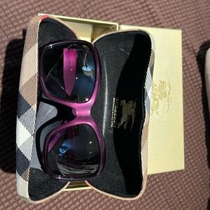 New! Burberry sunglasses